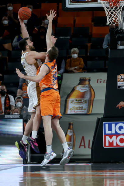 前锋利用娴 前锋利用娴