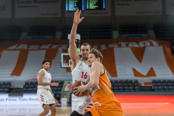 越来越多的 越来越多的