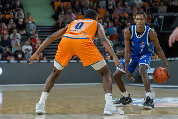 以其突如其 以其突如其